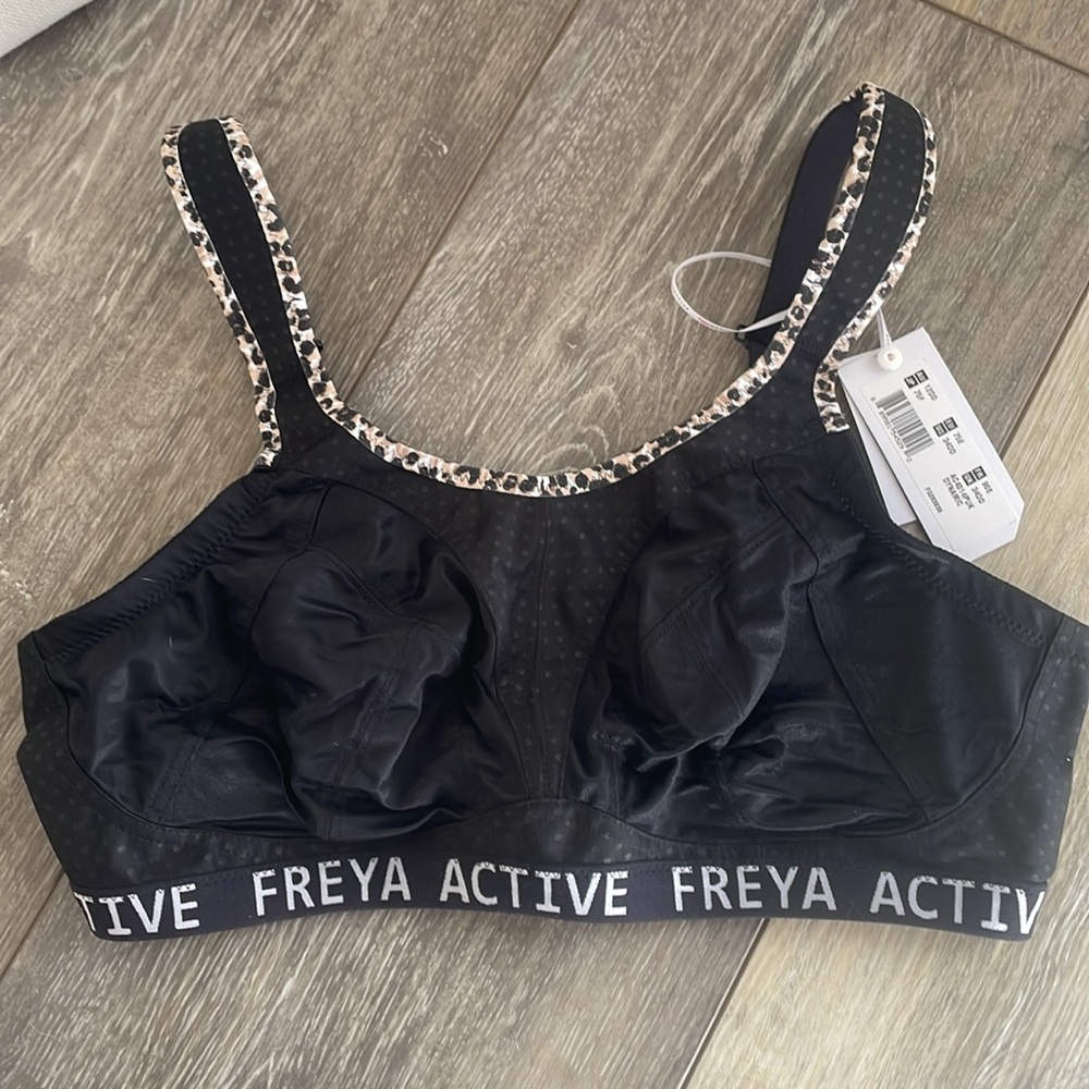 Freya wire free sports bra